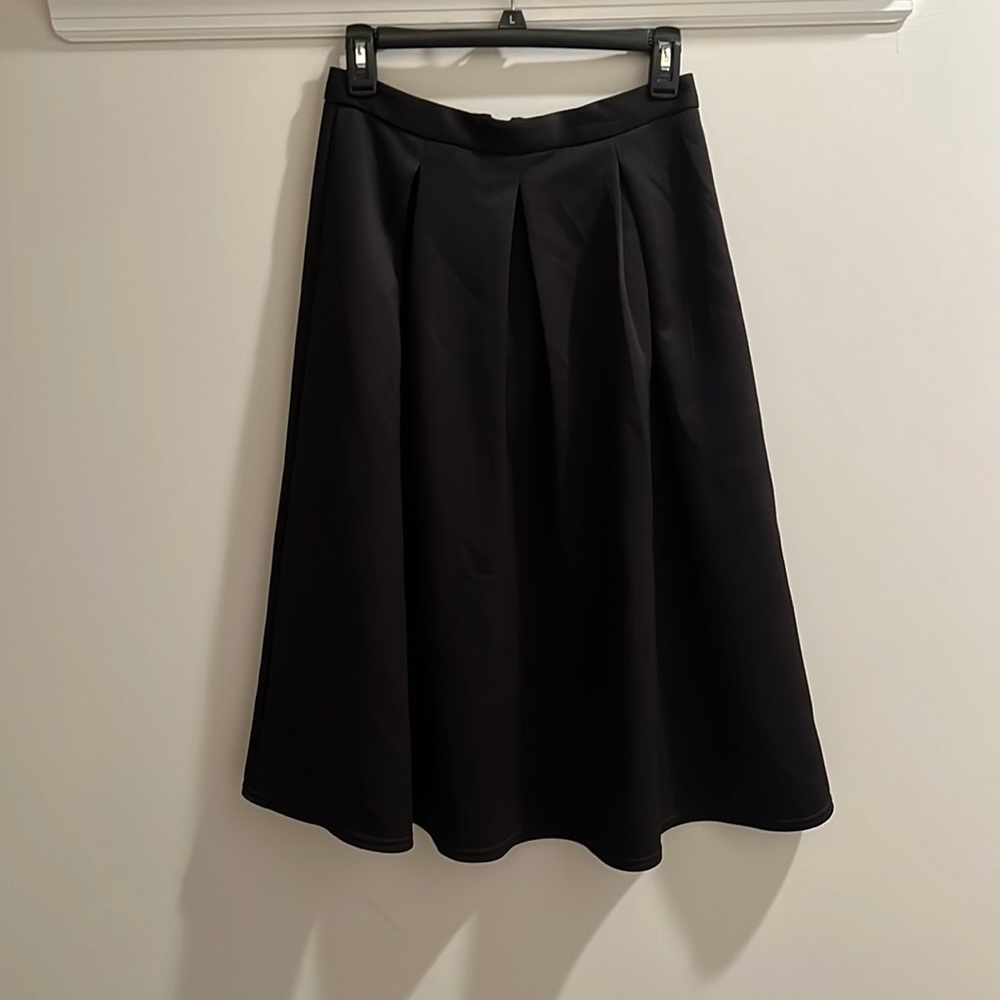 AQUA Black Midi A-line Skirt